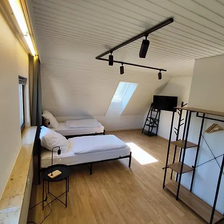 Apartment Neues 2 Bedroom Apartment, Parkplatz *