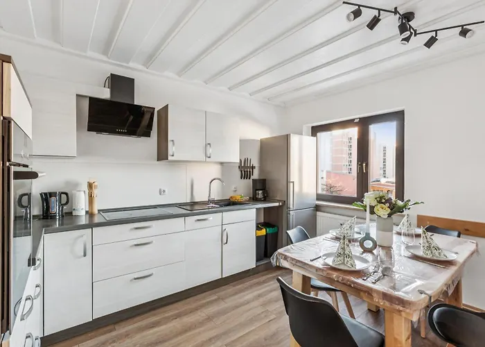 Neues 2 Bedroom Apartment, Parkplatz アパート ヴァイデン